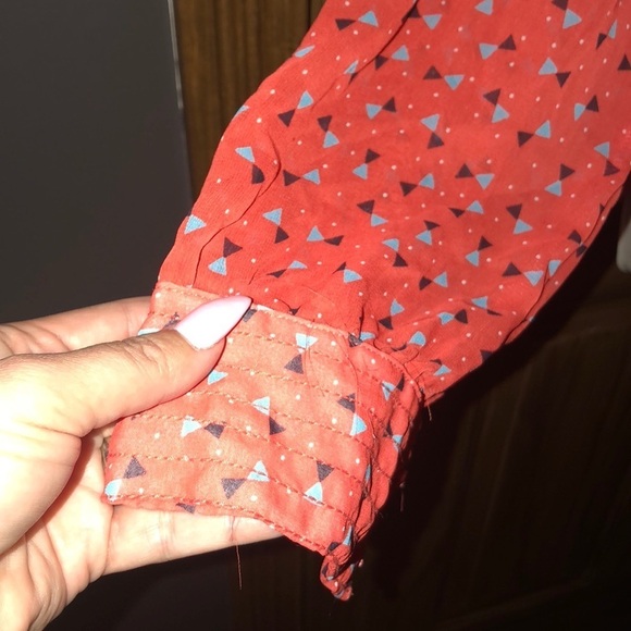 Pleione Blouse - Picture 2 of 6